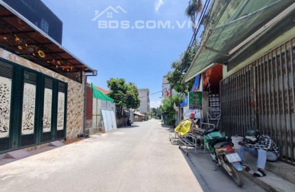 Hiếm! Dưới 2 tỷ, nhà mới, ở luôn, đường Hòa Bình, ngõ thông thoáng, 30M*4T, MT 3m, 4PN