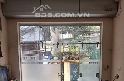 Nhà Đẹp ngay đầu ngõ 120 Kim Giang Diện tích 80m2 chỉ có 7,8 tỷ 2 lối đi trước sau Ô tô đỗ cửa