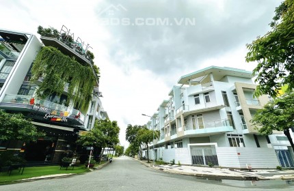 GẤP BÁN 7 CĂN NHÀ PHỐ LIỀN KỀ KDC DƯƠNG HỒNG, VIEW CÔNG VIÊN, 740M2, 5 TẦNG CHỈ NHỈNH 80 TRIỆU/M2