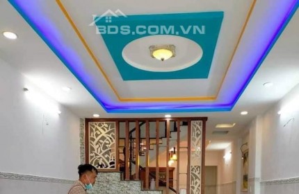 Cần tiền bán nhà mới xây 160m2 1 trệt 1 lầu đã có sổ 1 sẹc Bình Chánh