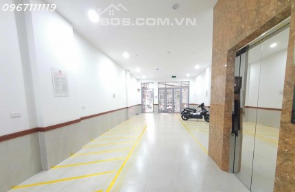 CCMN ĐỘI CẤN, 104M2, 8 TẦNG THANG MÁY, 22 PHÒNG CAO CẤP, DÒNG TIỀN 2 TỶ