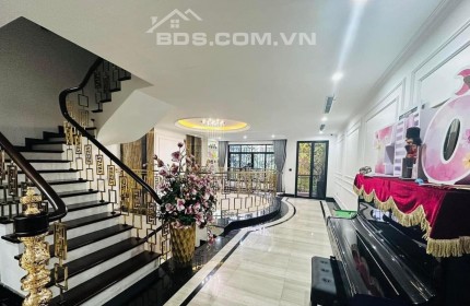 Cần bán gấp khu biệt thự trung tâm quận, toạ lạc tại Hàm Nghi Nam Từ Liêm, Hà Nội