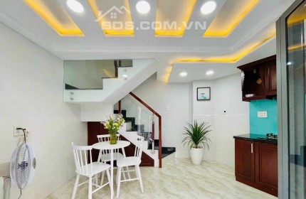 HOÀNG HOA THÁM - 5 TẦNG HOÀN CÔNG ĐỦ - MẶT TIỀN HẺM KINH DOANH - Ô TÔ 7 CHỖ - 3.x TỈ