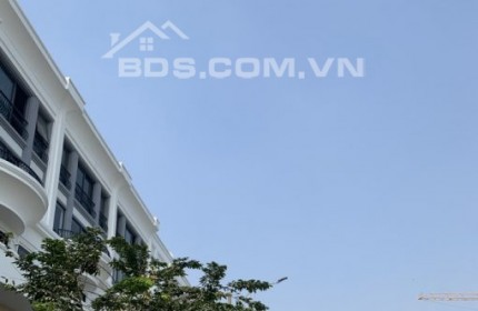 Bán Shophouse Vạn Phúc City – Lô T5 – đường Đinh Thị Thi, đối diện phố đi bộ Royal