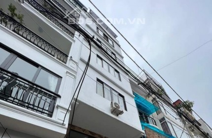 Trung tâm Cầu Giấy chỉ với 10 tỷ có ngay nhà mới, full nội thất 58m 6 tầng thang máy ngõ rộng dòng tiền ổn định.