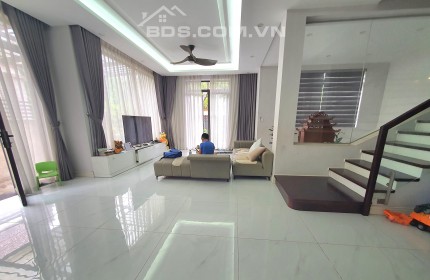 Bán nhà Mỹ Đình dòng  tiền thu  320tr  năm , 39 m2 , 6 tầng chỉ 4, 8 tỷ