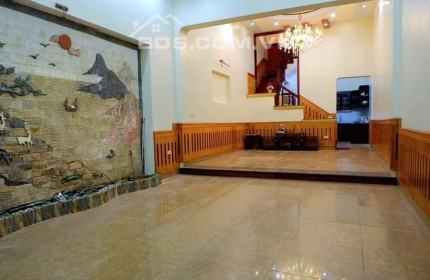 BÁN NHÀ 3 TẦNG TRUNG TÂM TP NINH BÌNH. DT 71,4M2 NỞ HẬU, H NAM.