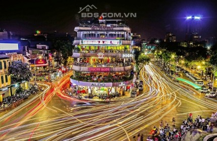 Sang nhượng shop quần áo vị trí rất đẹp mặt phố Đặng Văn Ngữ