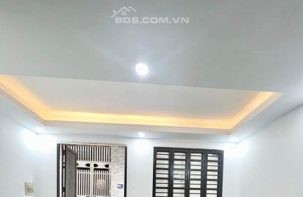 Bán nhà Hoàng Mai( Nguyễn Chính)- nhỉnh 1 tỷ- dt gần 30m2x 2 tầng- ngõ ô tô-vài bước ra phố- tặng full nội thất - khách chỉ xách vali về ở