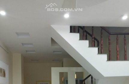 BÁN NHÀ BỀ NGANG 4,5X9,5 XÔ VIẾT NGHỆ TĨNH P21 GIÁ 4TY700.THA THIẾT BÁN NHANH