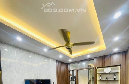 Bán nhà Phan Đình Giót Hà Đông. 33m2, mt 3.5m, 5 tầng mới, giá 4.15 tỷ, ô tô đỗ cửa, nội thất nhập