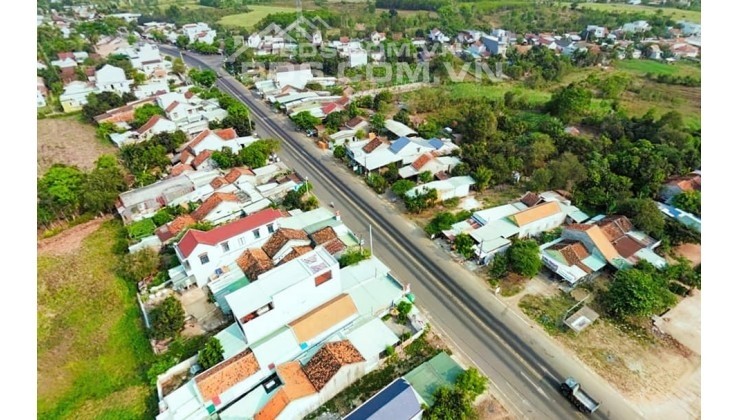 Chính Chủ Bán Lô Đất 500m2 Vùng Đất Du Lịch Đông Dân Cư