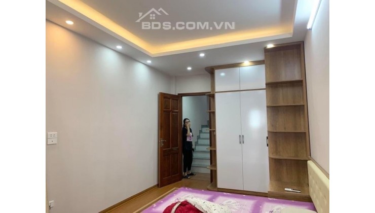 NHÀ MỚI FULL NỘI THẤT CHỦ NHÀ ĐỂ LẠI 30m2 chỉ hơn 4 tỷ mặt Khương Đình