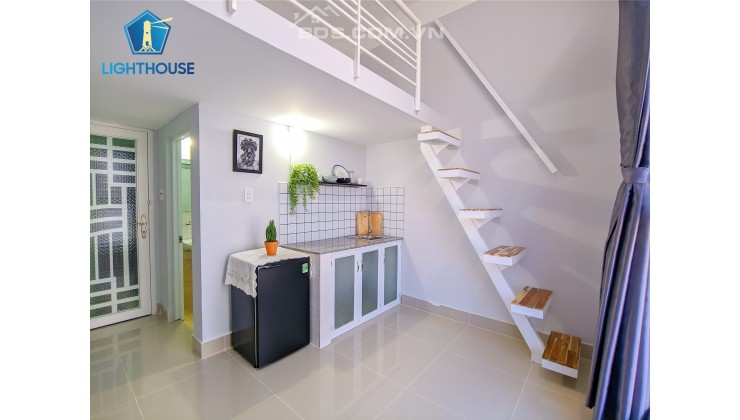 Căn hộ duplex cửa sổ lớn có nội thất gần ngay Văn Lang