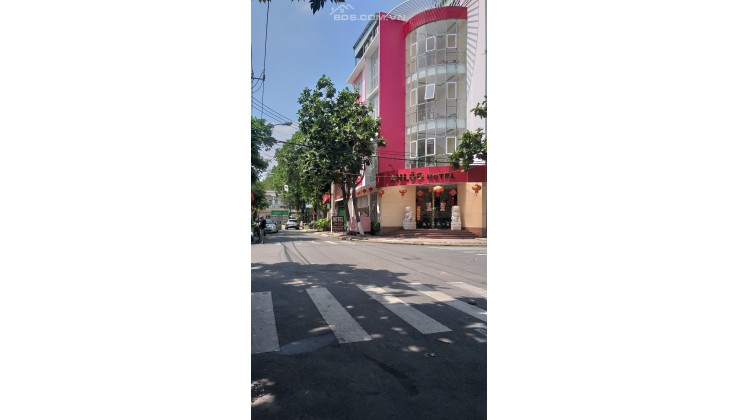Bán lô gốc khách sạn ngay trung tâm Thủ Dầu Một , cạnh trường cao Đẳng Việt Hàn