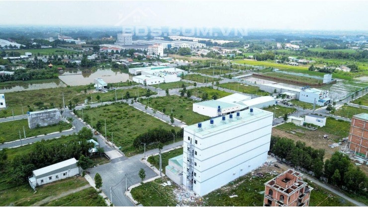 KDC Long Cang 6 triệu  mét vuông  5x25, 125m2, full thổ cư sổ hồng Riêng, lỗ nữa giá bán nổi bật