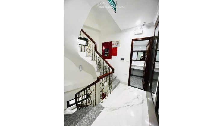 Mặt phố Thái Hà, Trung tâm Q.Đống Đa, vỉa hè rộng 6 tầng thang máy + hầm Hiếm
