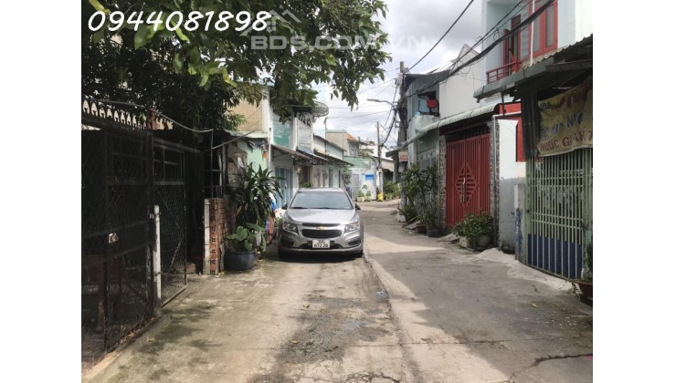 Nhà 2 lầu 1 lửng đường Nguyễn Ảnh Thủ, P. Hiệp Thành, Q12, hẻm xe tải, DT 150m2 giá TL