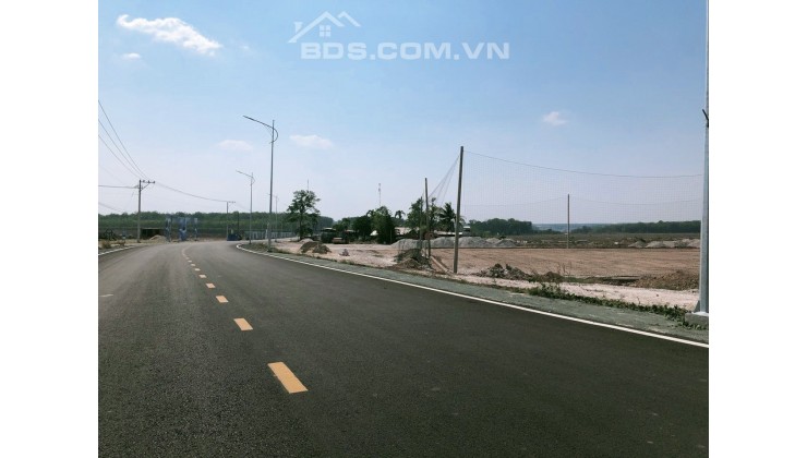 BÁN 3 LÔ 900M2 SẴN THỔ CƯ,SỔ RIÊNG NGAY KCN CHỈ 1,36 TỶ DÂN CƯ ĐÔNG ĐÚC.