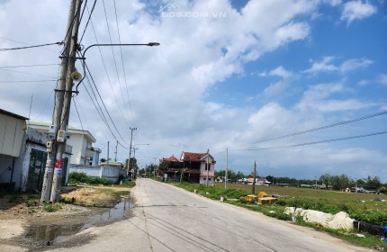 Bạn có muốn sở hữu cho mình một nơi ở không sợ nguy hiểm về hoả hoạn,VIEW BIỂN, giá cả lại hợp lý, đặc biệt là tiềm năng phát triển kinh tế. Hãy đến với Mya Marina.