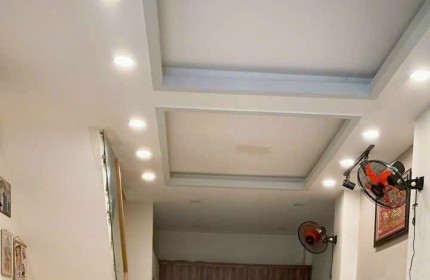 Nhà Q7 - 50m2 - chỉ 4,2 tỷ - Tiện ích đầy đủ, nở hậu