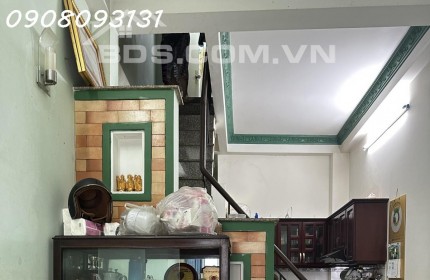 3131-Bán Nhà Cách Mạng Tháng Tám Phường 10 Quận 3, DT : 40m2 , 3 Tầng BTCT, Cách hẻm xe hơi 10m Giá 4 tỷ 450