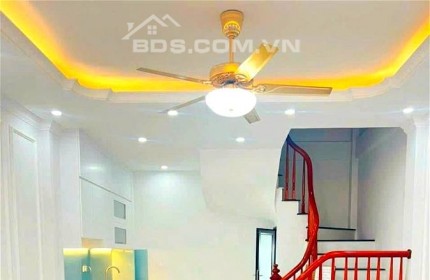 Phải thật nhanh Bán Nhà Kim Giang, 30m2, 4 tầng MT4m ở ngay 2.85 tỷ