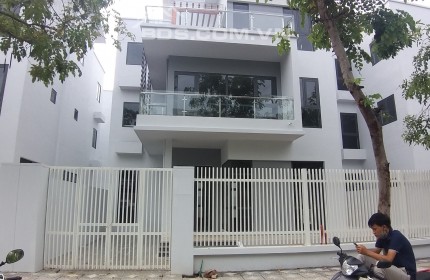 Cho thuê biệt thự Xuân Phương, 150m2, 4 tầng, hoàn thiện, 22 triệu/tháng làm văn phòng