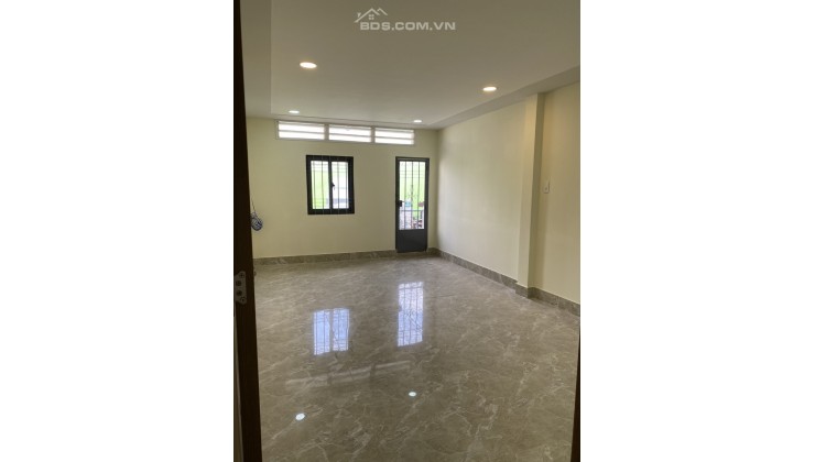 Nhà Bán Gấp Hẻm 322 Trần Hưng Đạo, Phường Nguyễn Cư Trinh Quận 1, DT 34m2.