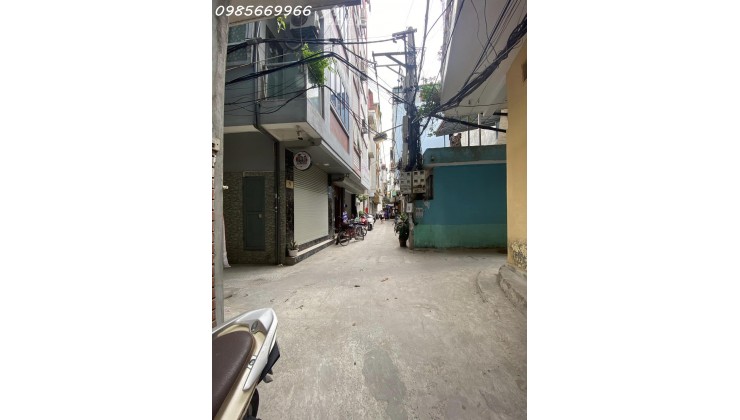 Ngõ Thái Thịnh 1 , 50m giá đẹp quá 120tr/m