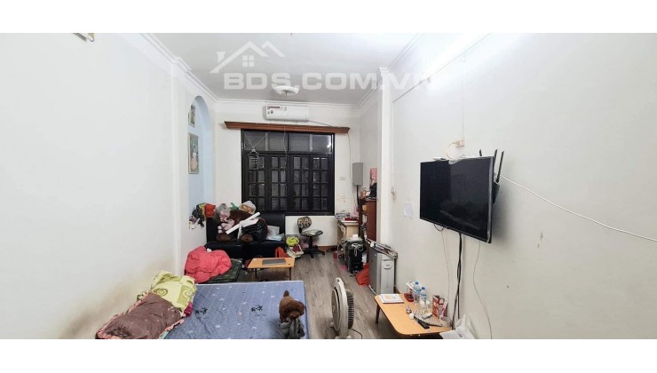 Bán nhà Hoàng Hoa Thám - mặt ngõ to hơn mặt phố - kinh doanh , oto