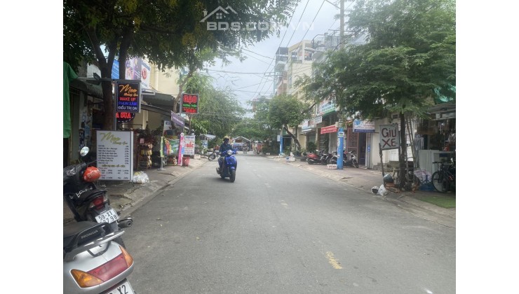 Nhà bán Mặt Tiền Chợ Phước Bình, 4x12 vuông. Giá nhỉnh 8tỷ - T36