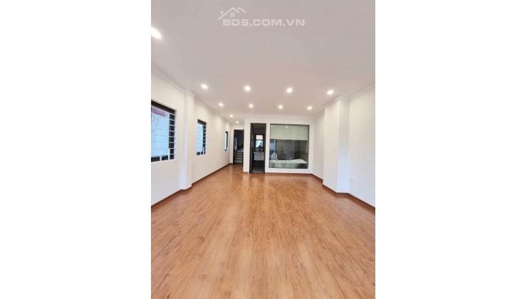 Bán nhà Thạch Bàn Long Biên . 55M x 6T. Gara Ô Tô , Thang Máy , Ngõ Thông . Giá 6.3 Tỷ