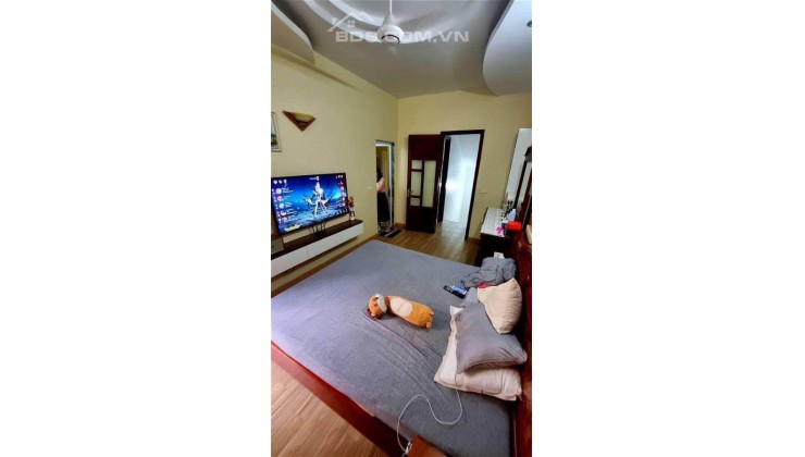NHÀ ĐẸP TRẦN KHÁT CHÂN 53M2 X 4 TẦNG X MẶT TIỀN 3,5M- 15M RA Ô TÔ- NGÕ BA GÁC TRÁNH- CHỈ NHỈNH 4 TỶ