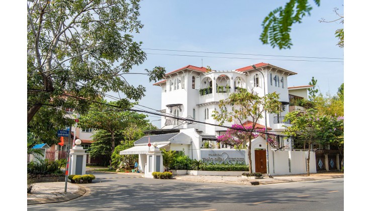 Chính Chủ Bán Villa Góc 3MT Thảo Điền Siêu Vị Trí 0373268112