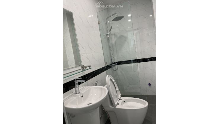 Cho thuê nhà chính chủ Mới căn góc 106m2x5T- KD, VP, ĐẠI KIM -20tr