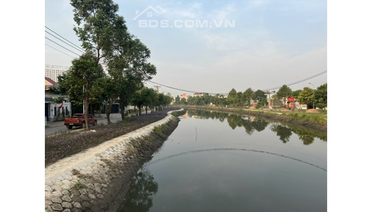 Bán đất view sông Sài Gòn, thích hợp xây nhà vườn Biệt thự, villa nghỉ dưỡng.