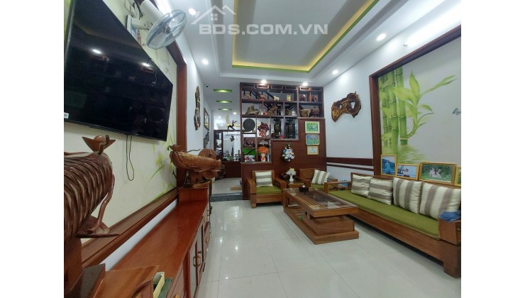 Bán nhà đường 5D KĐT Hà Quang 2, Nha Trang DT: 60M2 GIÁ 5,2  tỷ