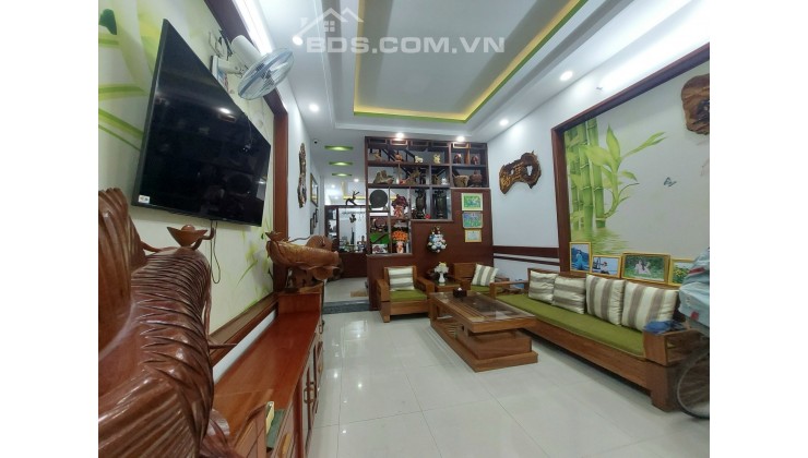 Bán nhà đường 5D KĐT Hà Quang 2, Nha Trang DT: 60M2 GIÁ 5,2  tỷ