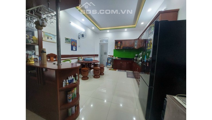 Bán nhà đường 5D KĐT Hà Quang 2, Nha Trang DT: 60M2 GIÁ 5,2  tỷ