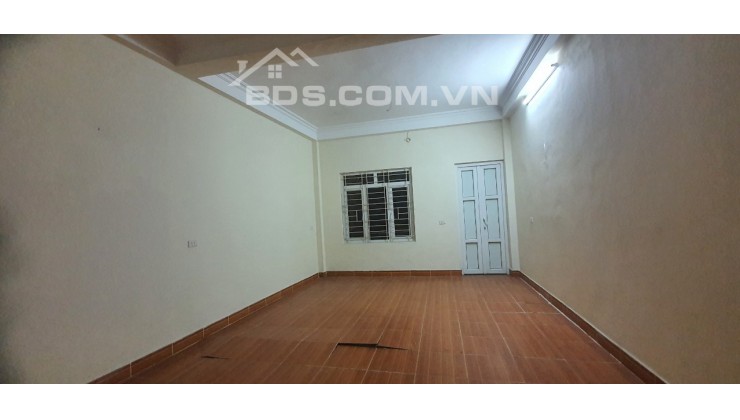 Nhà Thạch Cầu, 4 tầng , 4 ngủ Dt 70m, giá 8 triệu.LH 0934035888