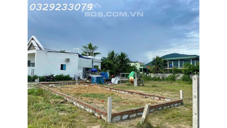 Bán giúp đứa e lô đất thổ cư giá rẻ còn 560tr
(600triệu) hạ thêm 40tr gần bệnh viện Diên Khánh, thuộc xã Diên Phú.