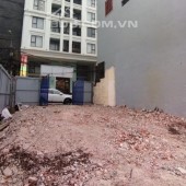 Chủ nhà cần bán mảnh đất LÔ GÓC mặt phố gần phố Nguyễn Trãi 196m2, Mặt tiền 8,8m, giá 46 tỷ.