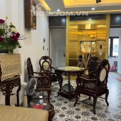 Bán nhà 7 tầng thang máy mặt phố Trần Quốc Vượng, Cầu Giấy, hai thoáng, 52m, MT 5m, 20 tỷ