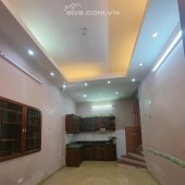 Bán nhà Hoàng Quốc Việt, Phùng Chí Kiên - 30m2 - 3,6 tỷ