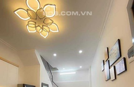 Bán nhà phố Đại La - Hai Bà Trưng 20m2 x 3 tầng, MT 3m6, 1,98 tỷ.