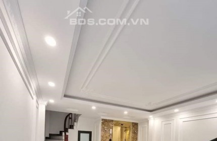 Bán nhà Thạch Bàn Long Biên . 55M x 6T. Gara Ô Tô , Thang Máy , Ngõ Thông . Giá 6.3 Tỷ