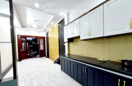 Bán nhà Bạch Đằng, Hai Bà Trưng 30m² x 5T x 3PN, ngay phố, dân trí, giá 4.3 tỷ. LH: 0366051369