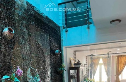 BÁN NHÀ NGAY KHU SÂN BAY- P4. TÂN BÌNH- 90M2 -CÓ HẦM ĐỂ Ô TÔ- 5 TẦNG- FULL NỘI THẤT SỊN- GIÁ CHỈ 15.9 TỶ.