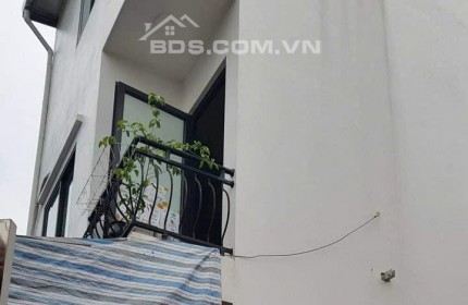 Bán nhà 3 tầng mới xây thôn Du Nội, Đông Anh. oto vào căn nhà. dt 80m. lh:0914200366